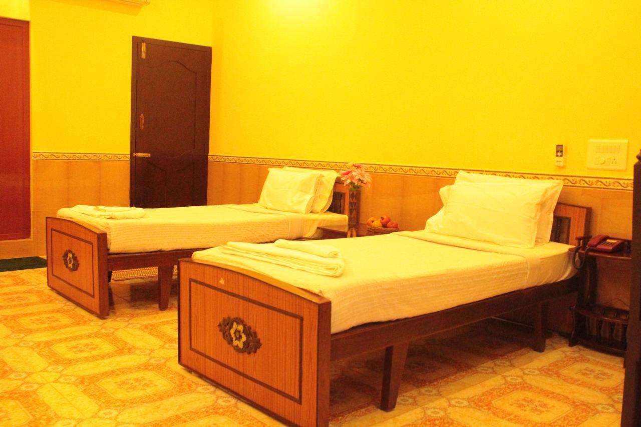 Chettinaadu Narayana Vilas Kānādukāttān Extérieur photo